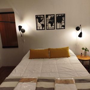 Funes Departamento Centrico Un Dormitorio Solo Turistas